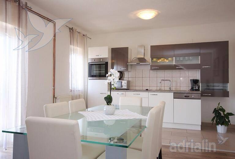 Апартаменты Apartman Lopac Сень Экстерьер фото